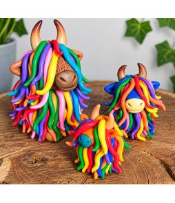 Highland cow rainbow